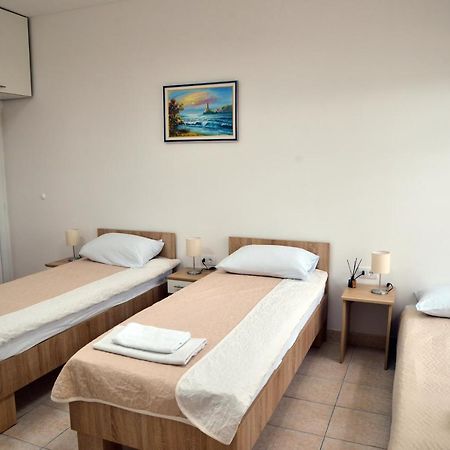 קלדאבו Apartman Dunav מראה חיצוני תמונה