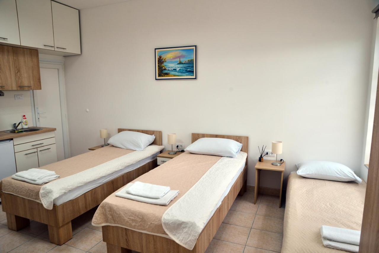 קלדאבו Apartman Dunav מראה חיצוני תמונה